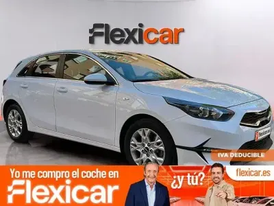 Usado Kia Ceed 100 CV (73 kW) 2022 Blanco Utilitario