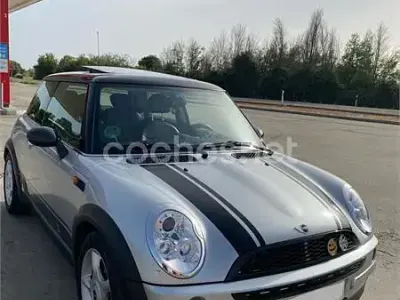 Usado Mini Cooper 115 CV (84 kW) 2002 Gris / plata Utilitario