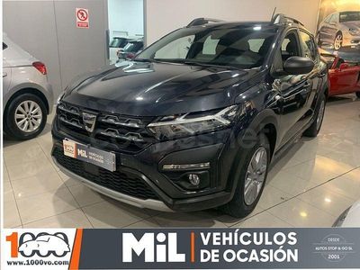 Usado Dacia Sandero Essentiel 91 CV (66 kW) 2022 Gris / plata Berlina
