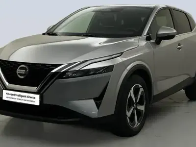 Usado Nissan Qashqai 140 CV (102 kW) 2022 Diamond silver SUV