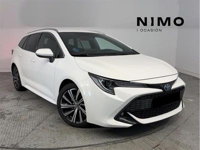 Usado Toyota Corolla Style 122 CV (89 kW) 2021 Plata Familiar