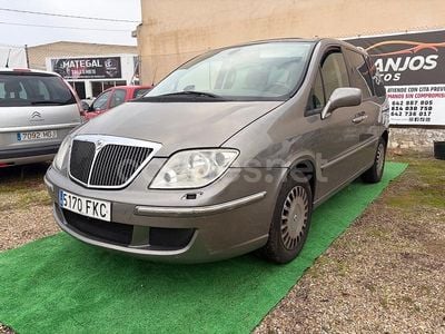 Beige Usado 2007 Lancia Phedra Monovolumen | 4700 €