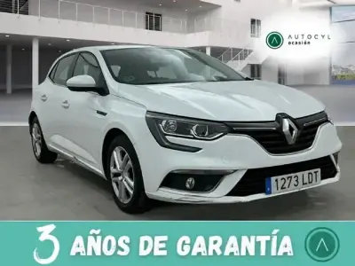 Begagnad Renault Mégane Business 95 HK (69 kW) 2020 Vit Sedan
