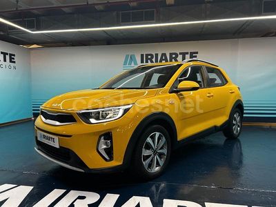 Gris / plata Usado 2023 Kia Stonic SUV | 14.990 € (Buen precio)