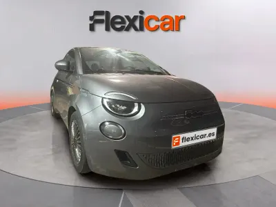 Usado Fiat 500e Action 69 kW (95 CV) 2022 Gris Berlina