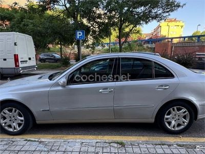Mercedes E320