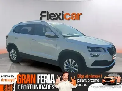 Usado Skoda Karoq Ambition 110 HP (80 kW) 2021 Branco SUV