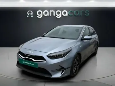 Usado Kia Ceed 101 CV (74 kW) 2023 Plateado Utilitario