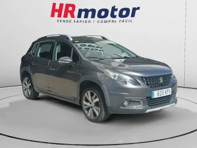 Usado Peugeot 2008 Allure 131 CV (96 kW) 2018 Gris SUV