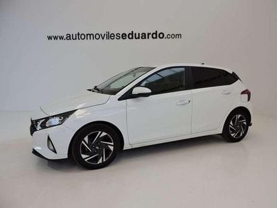 Usado Hyundai i20 84 CV (61 kW) 2021 Blanco Utilitario