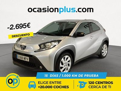 Gris / plata Usado 2024 Toyota Aygo X Play SUV | 14.250 € (Precio justo)