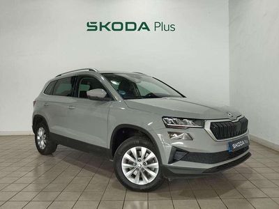 Usado Skoda Karoq Selection 116 CV (85 kW) 2024 Gris SUV