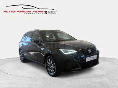 Usado Seat Arona FR 115 CV (84 kW) 2025 Verde SUV