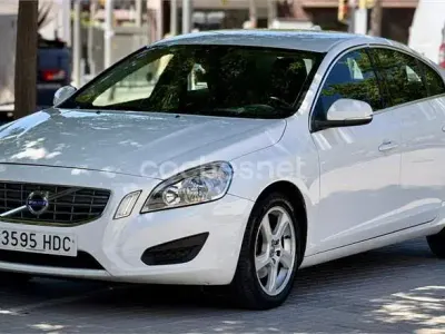 Usado Volvo S60 R-Design 115 CV (84 kW) 2011 Blanco Berlina