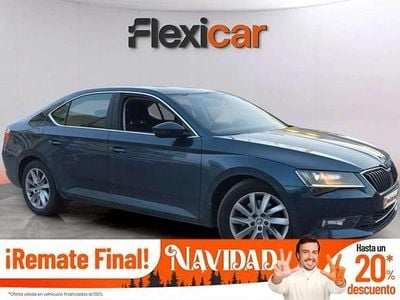 Usado Skoda Superb Active 120 CV (88 kW) 2019 Azul Berlina