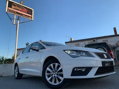 Usado Seat Leon Style 115 CV (84 kW) 2017 Blanco Berlina