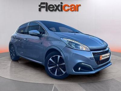 Usado Peugeot 208 GT-line 110 CV (80 kW) 2018 Gris Utilitario