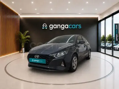 Usado Hyundai i20 100 CV (73 kW) 2023 Gris / plata Utilitario