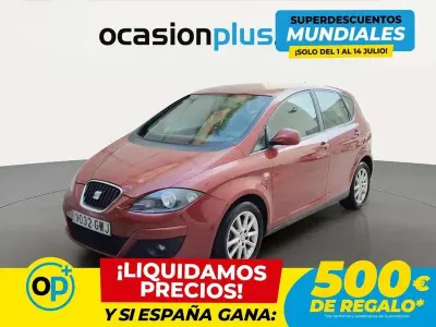 Usado Seat Altea Style 125 CV (91 kW) 2010 Rojo Monovolumen