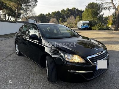 Usado Peugeot 308 Active 130 CV (95 kW) 2015 Negro Berlina