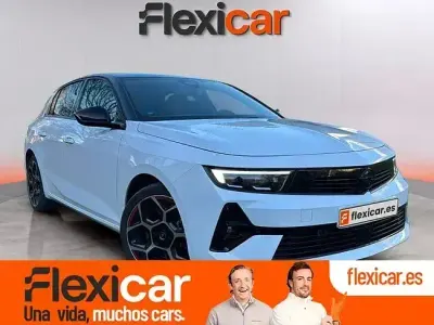 Usado Opel Astra Elegance 181 CV (133 kW) 2023 Blanco Utilitario