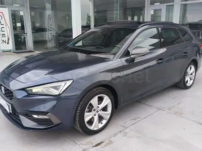 Usado Seat Leon FR 204 CV (150 kW) 2021 Gris / plata Familiar