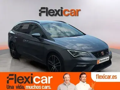 Usado Seat Leon FR 184 CV (135 kW) 2018 Gris Familiar