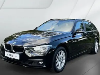 Usado BMW 320 184 CV (135 kW) 2019 Negro metalizado Familiar
