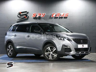 Usado Peugeot 5008 Allure 130 CV (95 kW) 2020 Gris / plata SUV