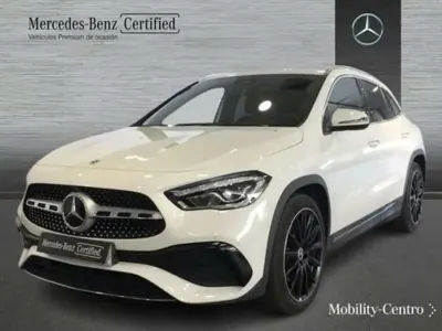 Usado Mercedes GLA200 163 CV (119 kW) 2022 Blanco SUV