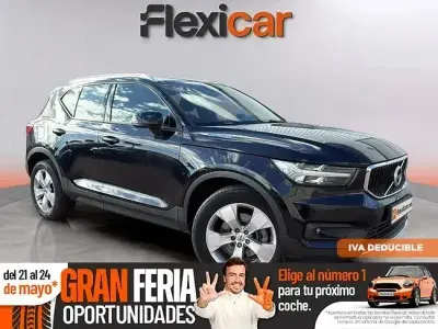 Käytetty Volvo XC40 Momentum 197 HP (144 kW) 2020 Musta Katumaasturi