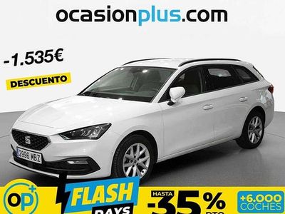 Usado Seat Leon ST Style 110 CV (80 kW) 2022 Blanco Familiar
