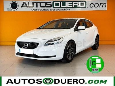 Usado Volvo V40 Momentum 120 CV (88 kW) 2018 Blanco Berlina