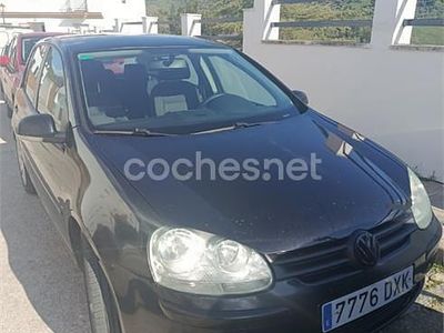 Usado VW Golf IV Trendline 102 CV (75 kW) 2004 Negro Berlina
