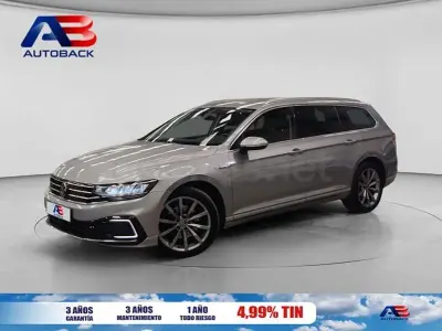 Usado VW Passat GTE 218 CV (160 kW) 2022 Plata Familiar