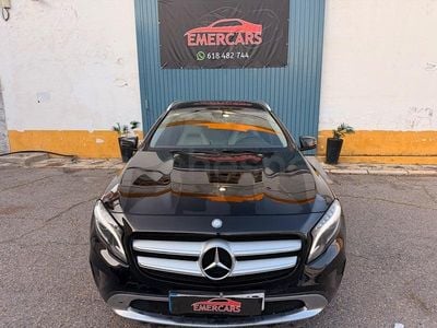 Käytetty Mercedes GLA200 Urban 136 HP (100 kW) 2015 Musta Katumaasturi