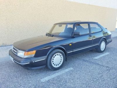 Saab 900