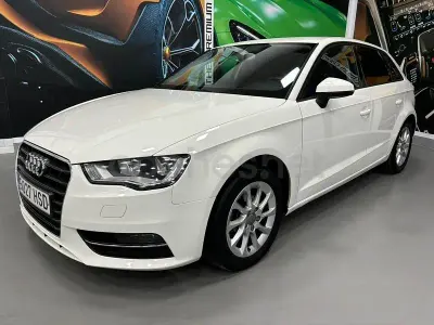 Usado Audi A3 Ambition 150 CV (110 kW) 2014 Blanco Berlina