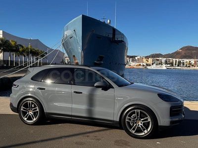 Usado Porsche Cayenne 470 CV (345 kW) 2024 Gris / plata SUV