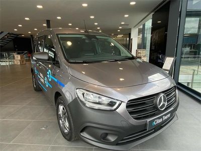 Usado Mercedes eCitan 89 kW (122 CV) 2024 Gris Familiar