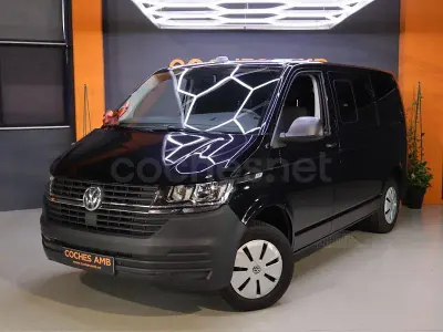 Usado VW Multivan 110 CV (80 kW) 2021 Negro Monovolumen