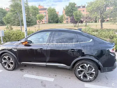 Usado Renault Arkana Techno 145 CV (106 kW) 2024 Negro SUV