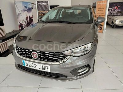 Gris / plata Usado 2016 Fiat Tipo Lounge Berlina | 10.500 € (Precio justo)