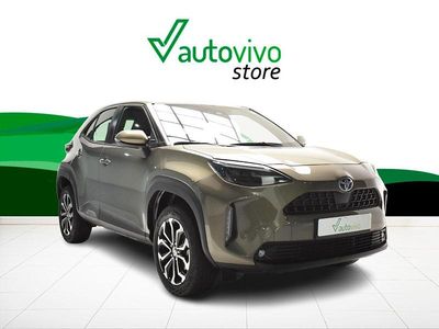 Marrón Usado 2022 Toyota Yaris Hybrid Style | 23.000 € (Un poco caro)