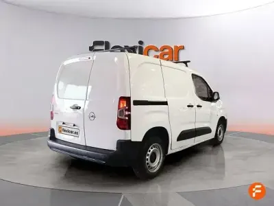 Usado Opel Combo Edition 102 CV (75 kW) 2022 Blanco Monovolumen