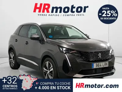 Usado Peugeot 3008 Allure 225 CV (165 kW) 2021 Gris SUV
