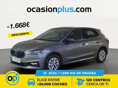 Usado Skoda Fabia Selection 95 CV (69 kW) 2025 Gris Berlina