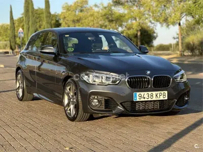 Usado BMW 118 Comfort Edition 136 CV (100 kW) 2018 Gris / plata Berlina