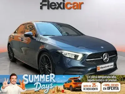 Usado Mercedes A200 150 CV (110 kW) 2020 Azul Berlina