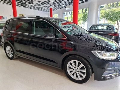 Usado VW Touran Sportline 190 CV (139 kW) 2017 Negro Monovolumen